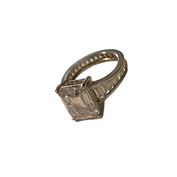 HSN Simulated Diamond Ring/ Engagement/ Sparkles/ Platinum Plated - Picture 3 of 7